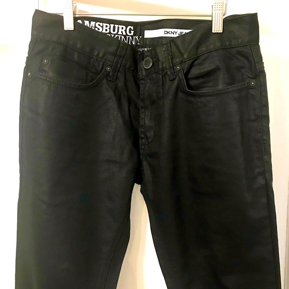 DKNY Williamsburg coated denim skinny jeans Men 29x30 used in good condition